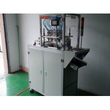 自動螺絲機(jī)