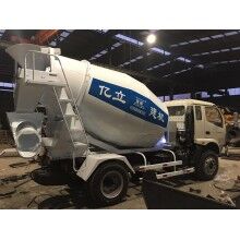 廠家大量供應3m3混凝土罐車，攪拌罐車，量大從優(yōu)